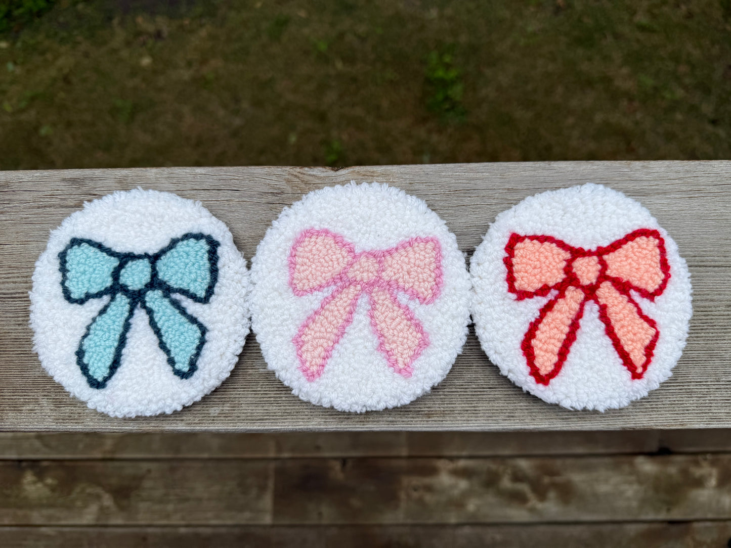 Bow-tifulš - Mug Rug